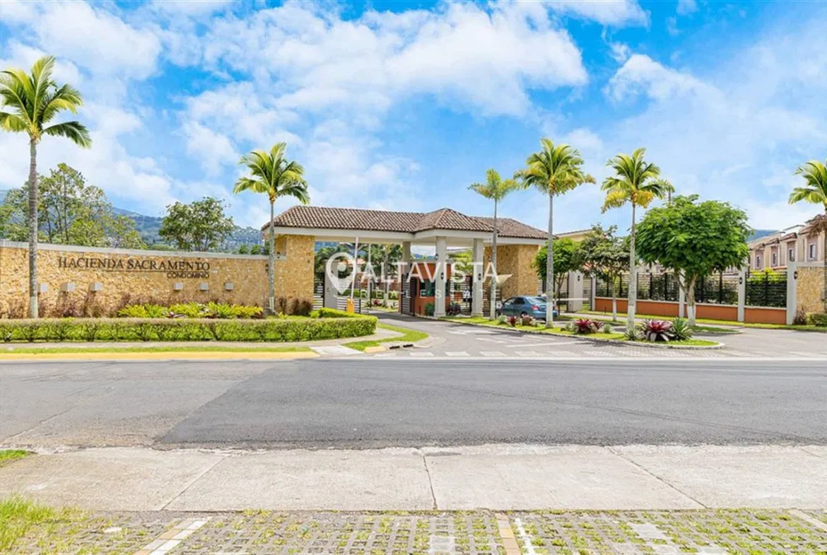Casa Condominio Hacienda Sacramento