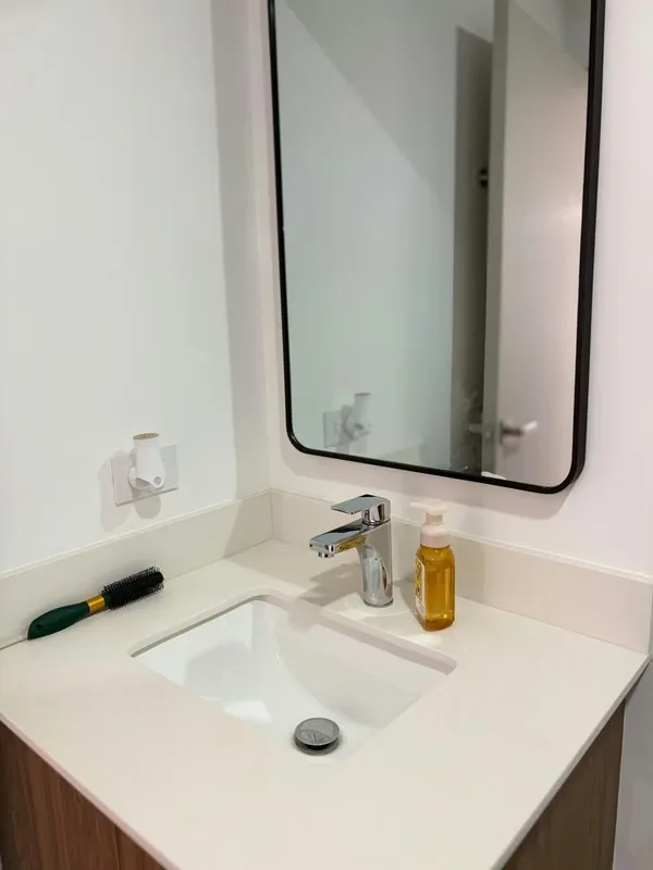 ¿Buscás estilo, comodidad y la mejor ubicación de San José? Este apartamento de 1 habitación es perfecto para vos.