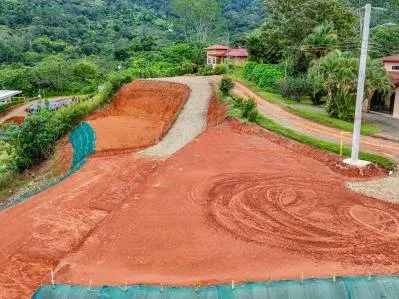 Lote de 0.73 acres con vista al mar en Ojochal, listo para construir con dos medidores de agua ASADA, photo 7