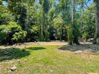 Propiedad frente al río con múltiples casas y potencial de expansión., photo 10
