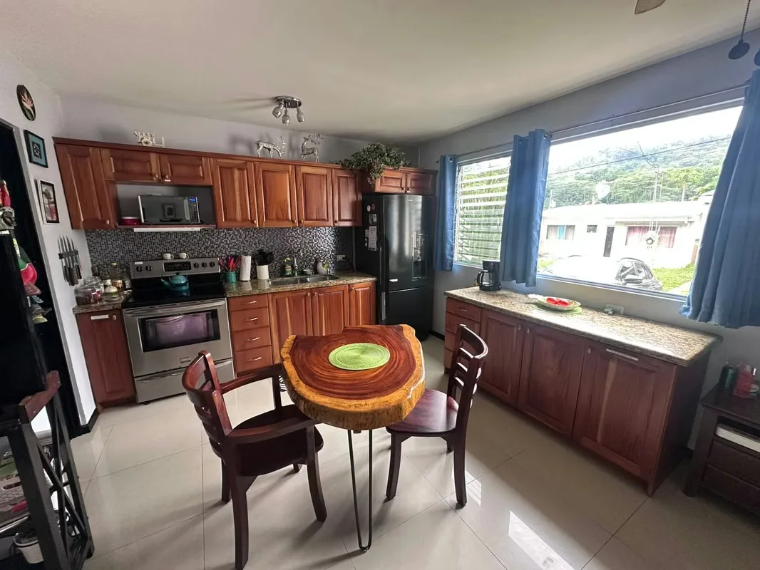 Casa en Venta en Málaga Herradura – Jacuzzi Privado, Confort y Vida en el Pacífico Central, $160.000, photo 4