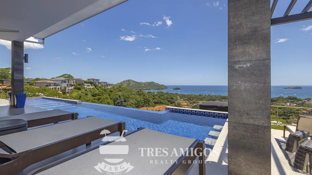 HILLTOP HAVEN PACIFICO 48, photo 12