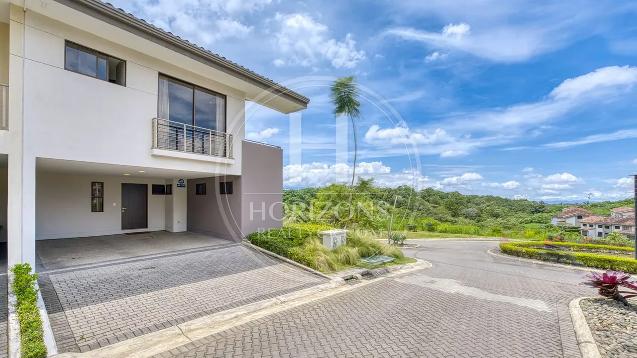 House for Sale Condo La Estefana 4 Hab noj1176dm