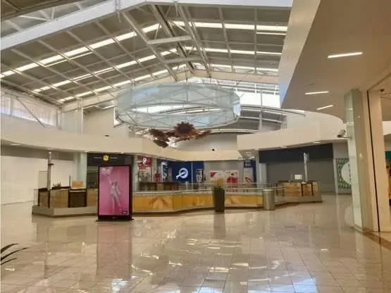 DESCRIPCIÓN GENERAL: exclusivo local comercial ubicado en segundo piso del Mall Paseo de las Flores, ..., photo 3