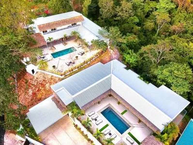 INVESTMENT HOMES - TAMARINDO REAL ESTATE
