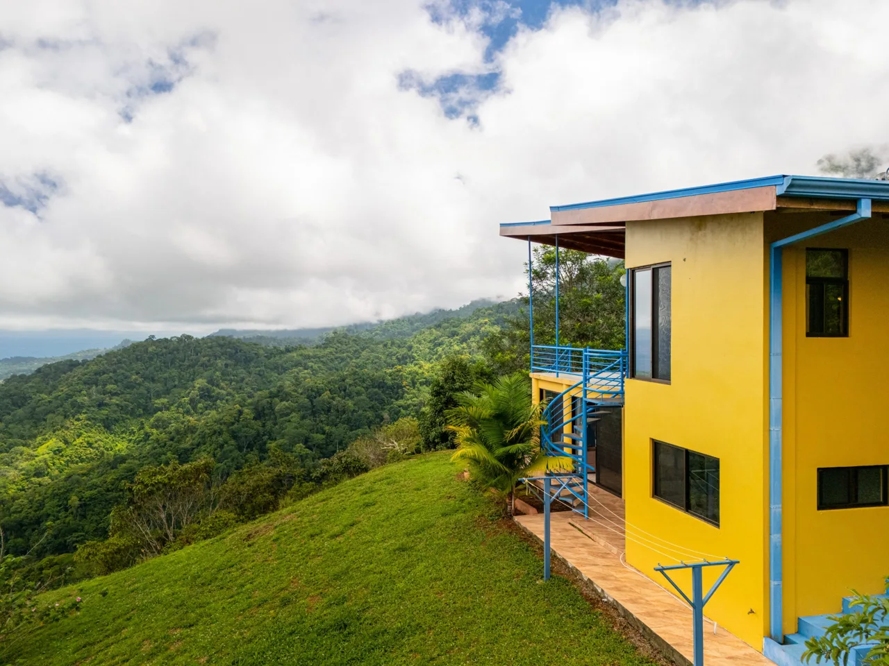 PROPERTY WITH PANORAMIC VIEWS OF THE OCEAN AND MOUNTAINS – 10.30 ACRES, photo 25