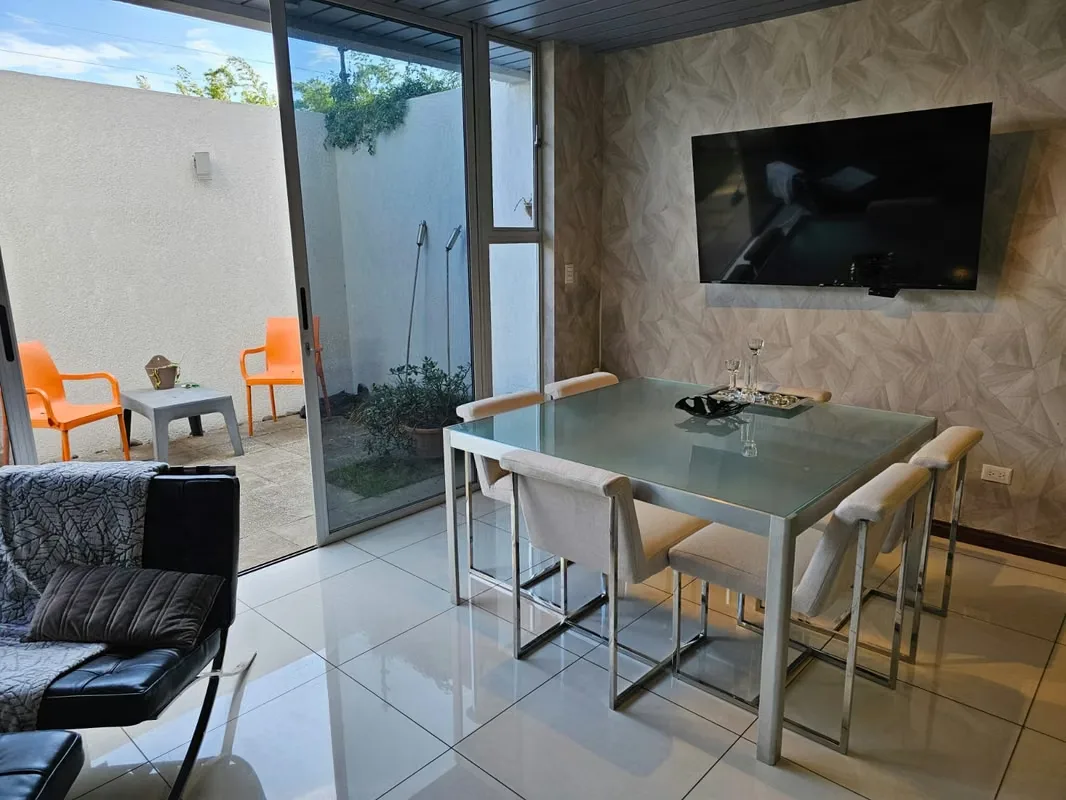 Alquiler de casa moderna -  3 habitaciones, 2.5 baños y seguridad 24/7  RZ, photo 8