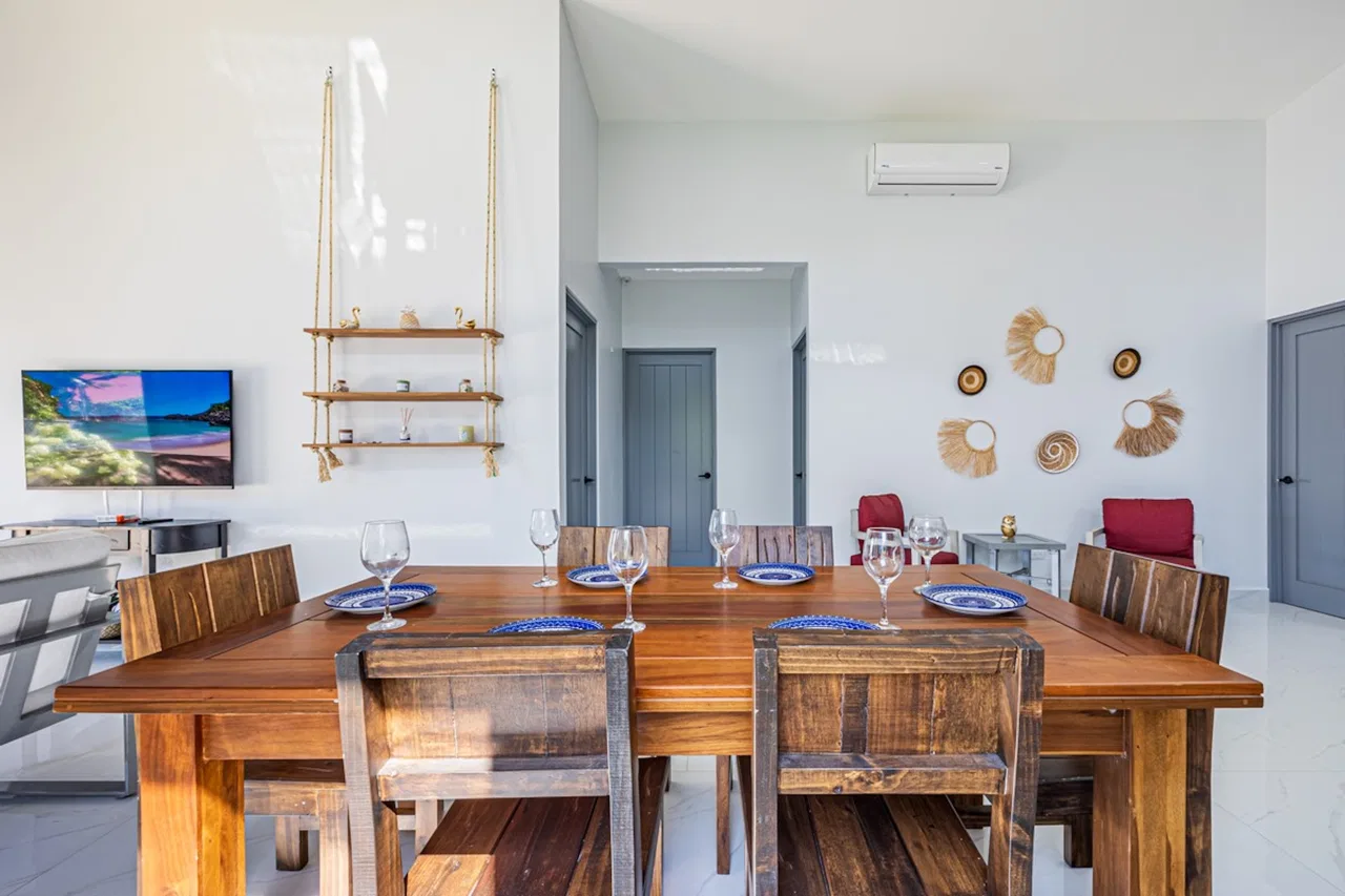 CASA SERENITY: ELEGANT TROPICAL RETREAT STEPS FROM UVITA BEACH, IN BAHIA BALLENA – 0.12 ACRES, photo 12