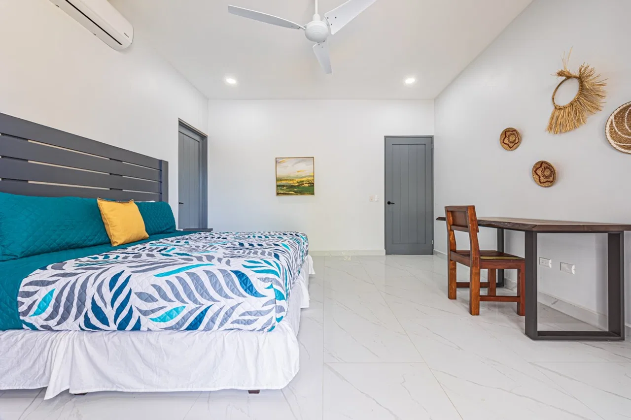 CASA SERENITY: ELEGANT TROPICAL RETREAT STEPS FROM UVITA BEACH, IN BAHIA BALLENA – 0.12 ACRES, photo 20