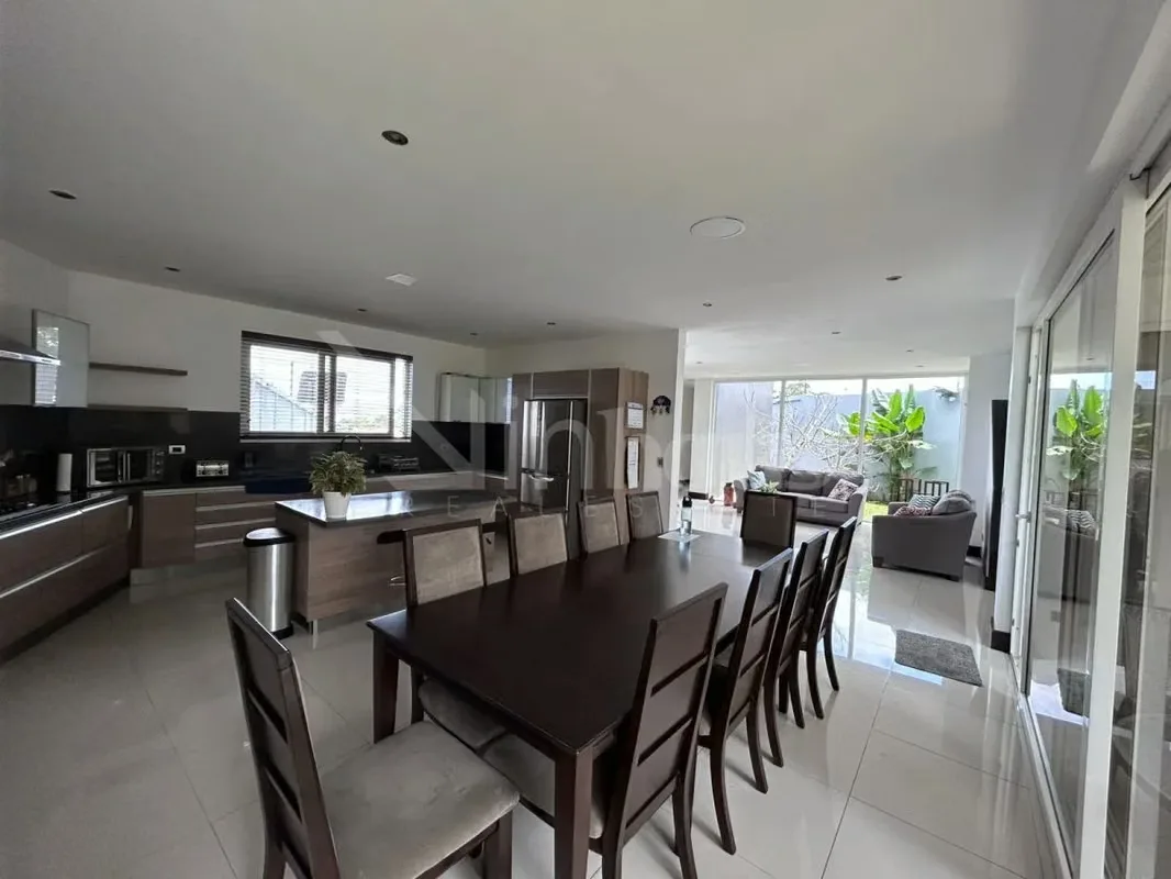 Beautiful two-level house and green areas in residential with security in San Rafael de Montes de Oca. This property has 750 m2 of land in which 315 are built area and the rest is green ..., photo 9
