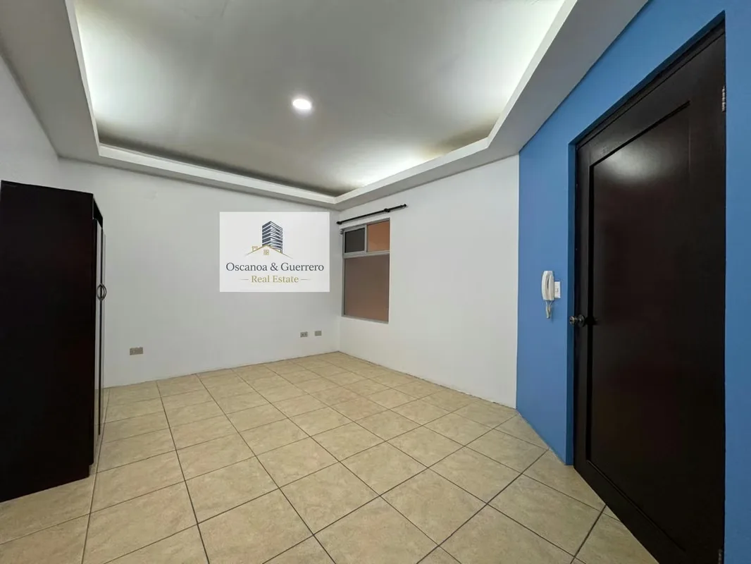 Amplio apartamento de 2 niveles ubicado en una exclusiva residencia con seguridad 24/7 y amplias áreas verdes. El apartamento ofrece:, photo 6