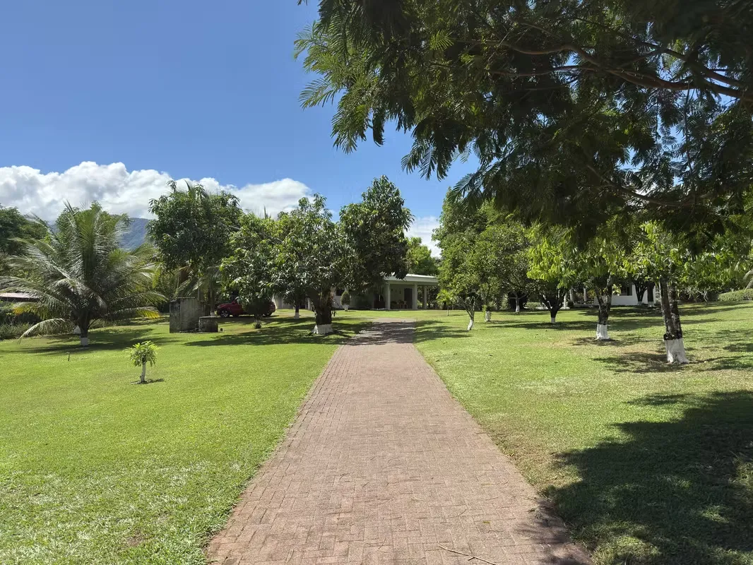 Farm for sale in Turrubares, San Jose, 5,000 m2 with house, pool and ranch., photo 2