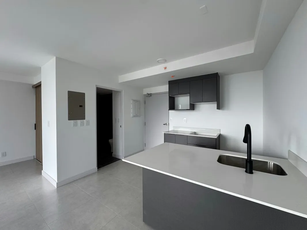 Tomar la decisión correcta transforma radicalmente la forma en que vives cada día. Este exclusivo apartamento studio para estrenar, ubicado en el piso 12 de Sky Garden Sabana, ...