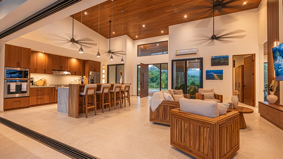 LUXURIOUS 3-BEDROOM HOME WITH WATERFALL VIEW NEAR DOMINICAL BEACH – 2.5 ACRES, photo 12