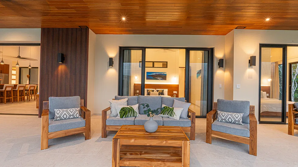 LUXURIOUS 3-BEDROOM HOME WITH WATERFALL VIEW NEAR DOMINICAL BEACH – 2.5 ACRES, photo 6