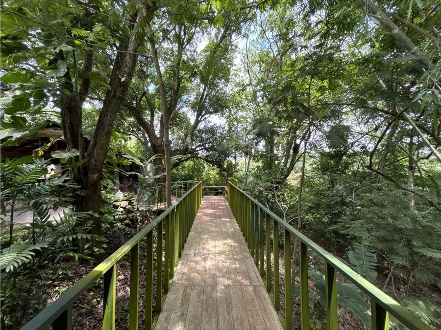 VENTA DE LOTE 9.724 m² Y CASA EN COYOLAR, GUACALILLO, PUNTARENAS