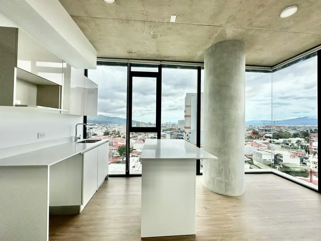 Una oportunidad única para vivir en una de las torres más imponente y con mayor personalidad de Escalante., photo 3