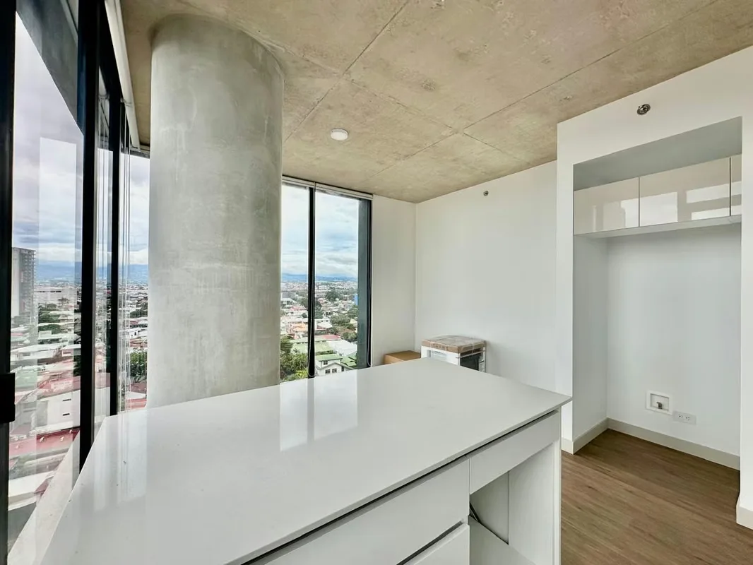 Una oportunidad única para vivir en una de las torres más imponente y con mayor personalidad de Escalante., photo 7