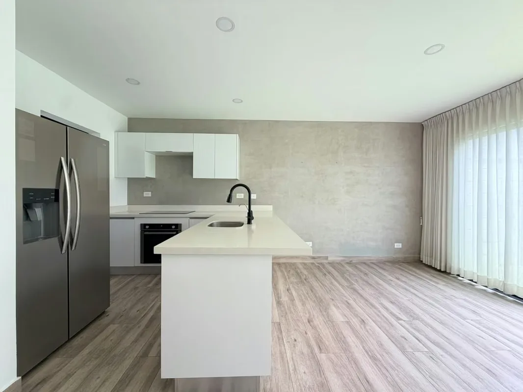 CASA TIPO TOWNHOUSE EN ALQUILER | CONDOMINIO BALI ESCAZÚ PROPIEDAD #