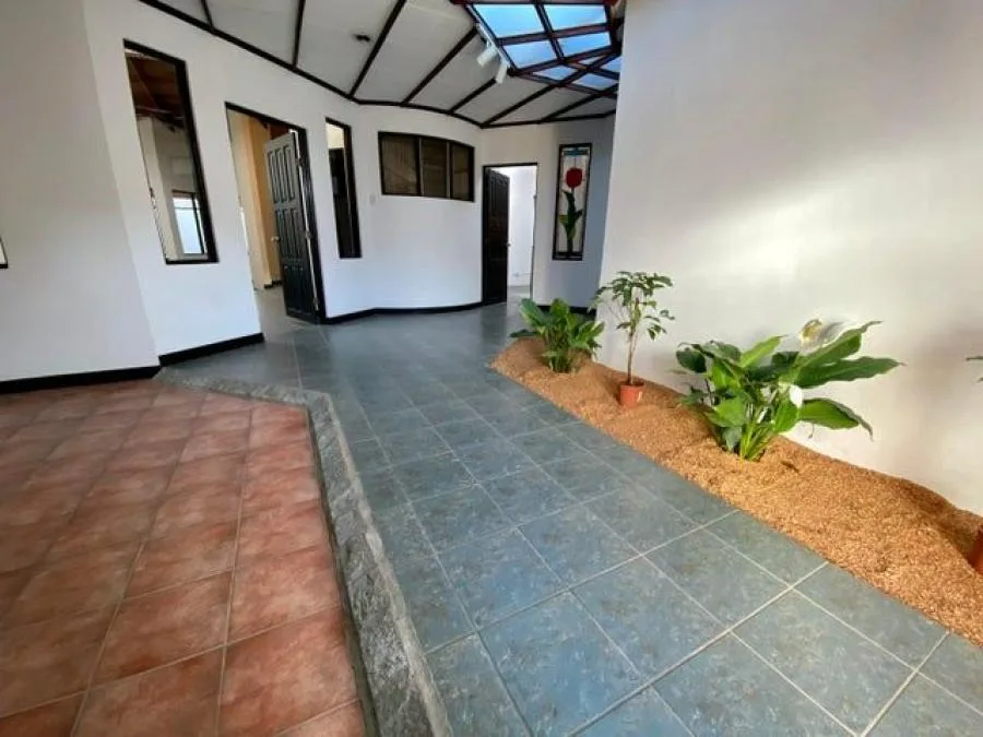 Casa independiente con cinco habitaciones en Freses RAH 231647 - Venta en Curridabat, photo 11