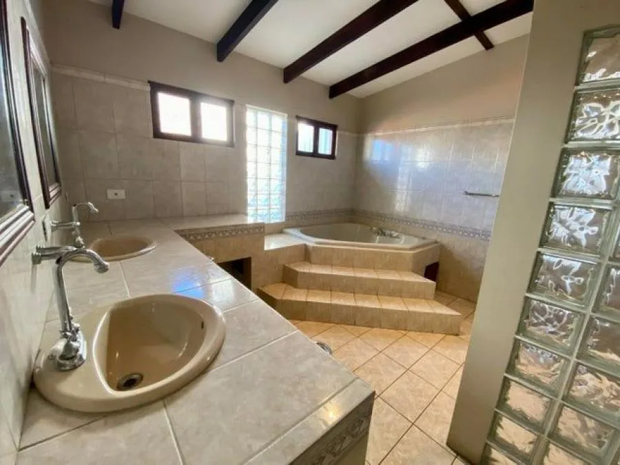 Casa independiente con cinco habitaciones en Freses RAH 231647 - Venta en Curridabat, photo 8
