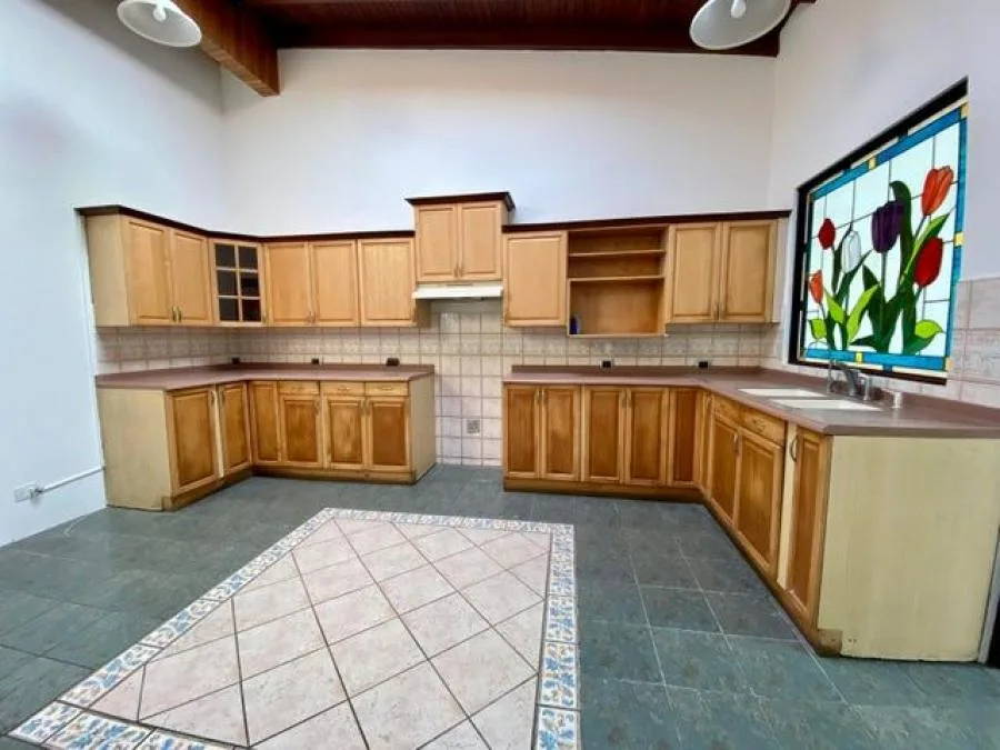 Casa independiente con cinco habitaciones en Freses RAH 231647 - Venta en Curridabat, photo 9