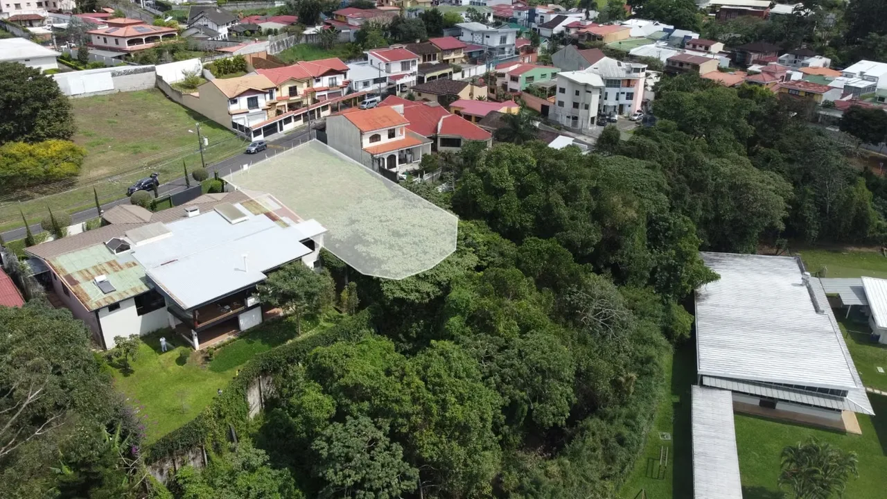 Terreno de uso mixto con 1211 metros cuadrados, ideal para proyectos de desarrollo comercial o habitacional en el distrito de Sánchez, Curridabat. La propiedad dispone de un frente de ..., photo 13