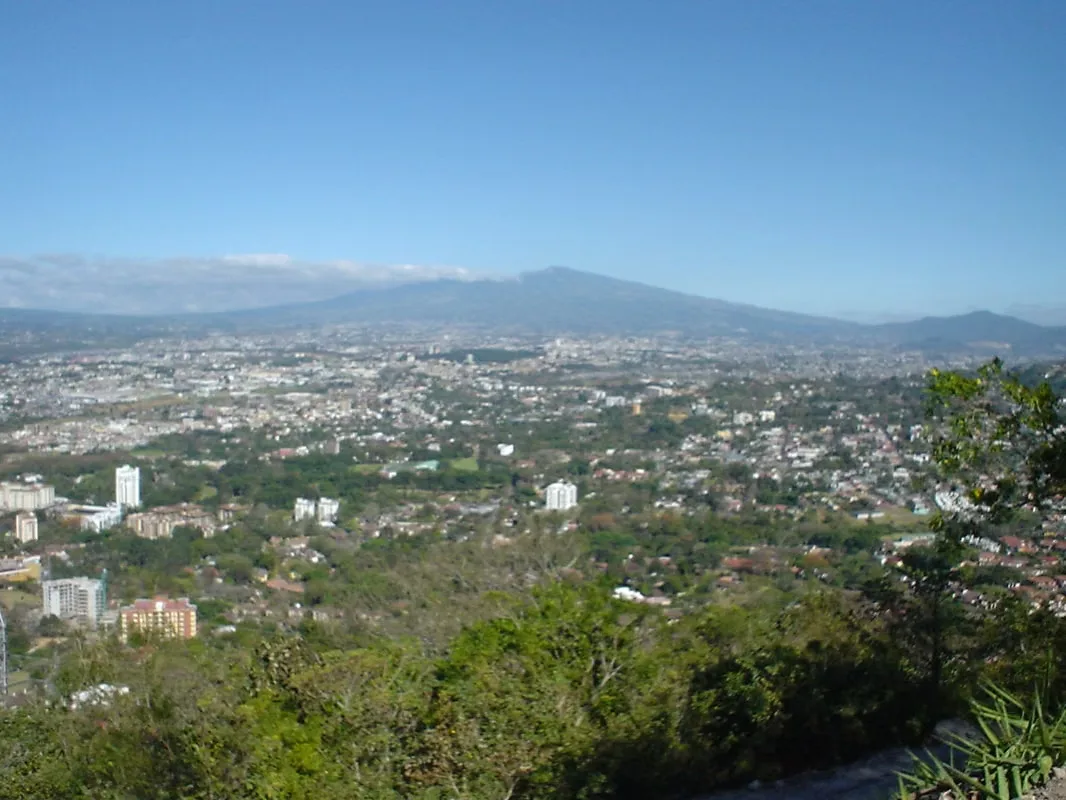 UN TERRENO VALE POR SU UBICACIÓN PERO SOBRETODO POR LO QUE SE PUEDE HACER EN ÉL 2 aspectos fundamentales que se deben de tener en cuenta a la hora de comprar un terreno: Location y ..., photo 3