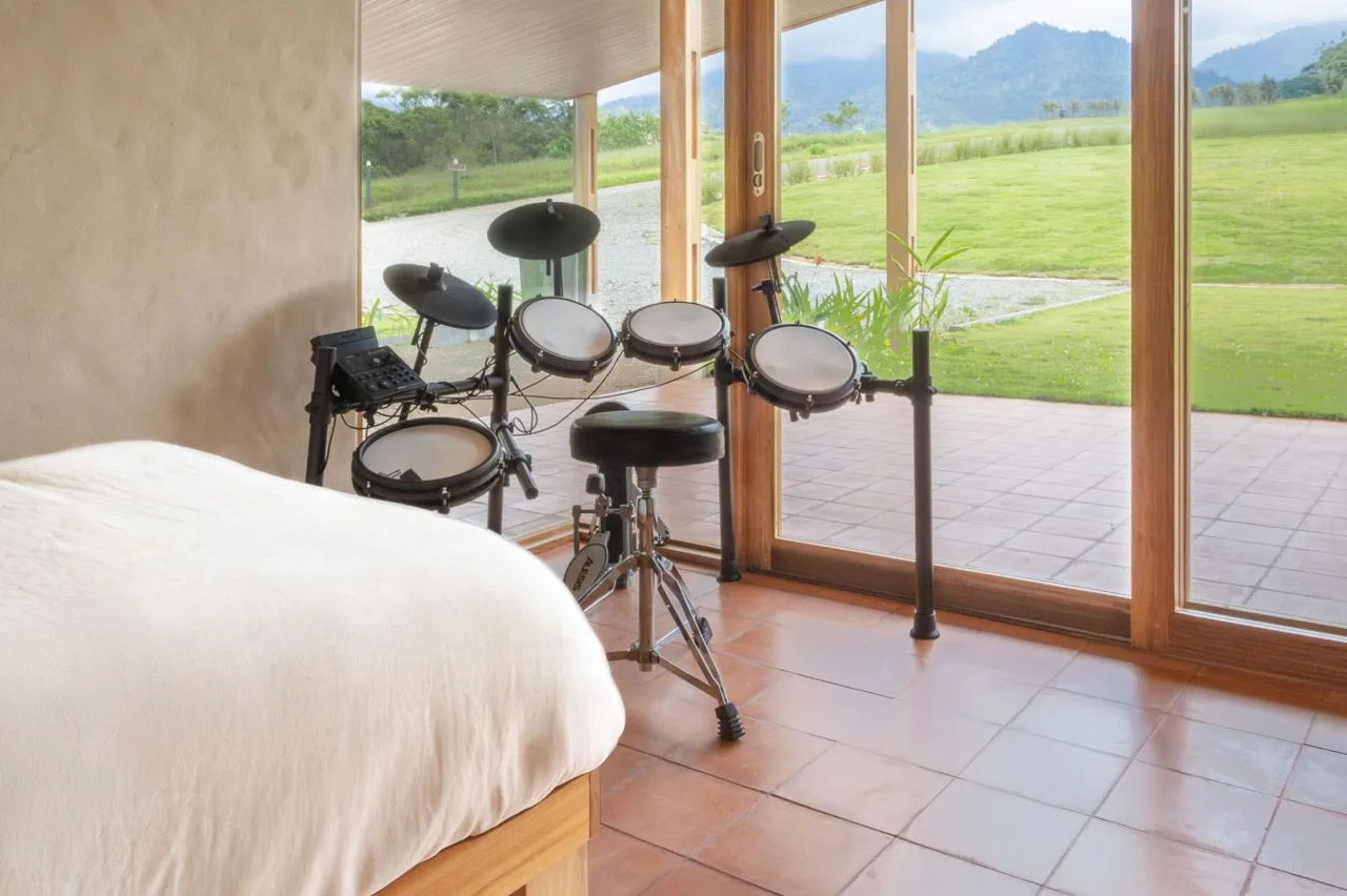 Luxury Eco-Teak Mountain Home w/ Views in RISE Community, Pérez Zeledón, photo 11