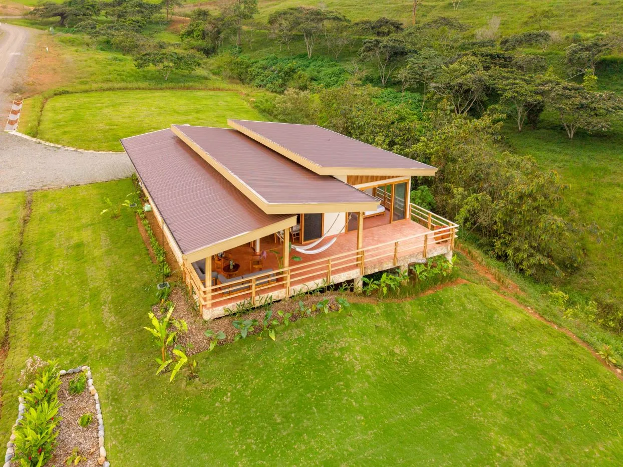 Luxury Eco-Teak Mountain Home w/ Views in RISE Community, Pérez Zeledón, photo 13