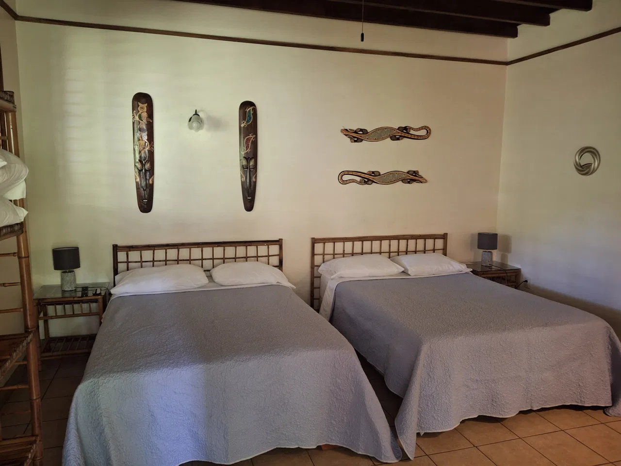 Ocean front Guesthouse for sale turnkey business, photo 9