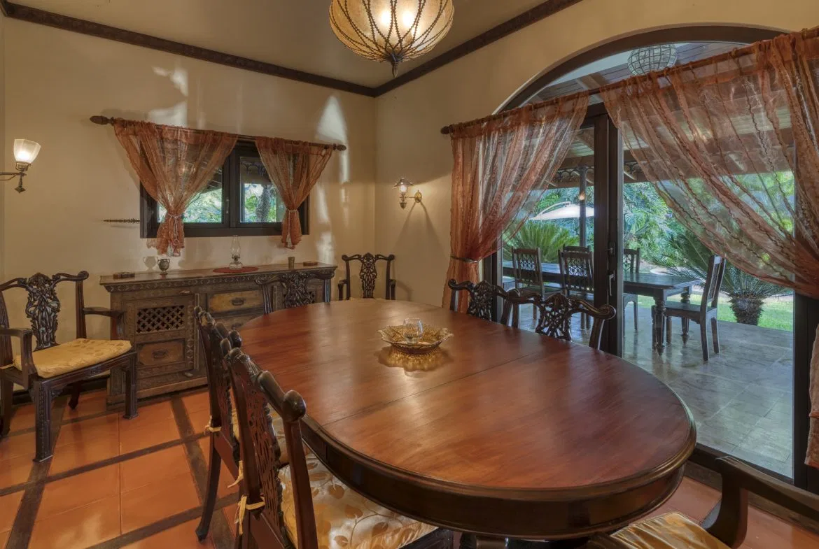 4 BEDROOM EUROPEAN STYLE HOME WITH STUNNING OCEAN VIEWS – 6.27 ACRES, photo 21