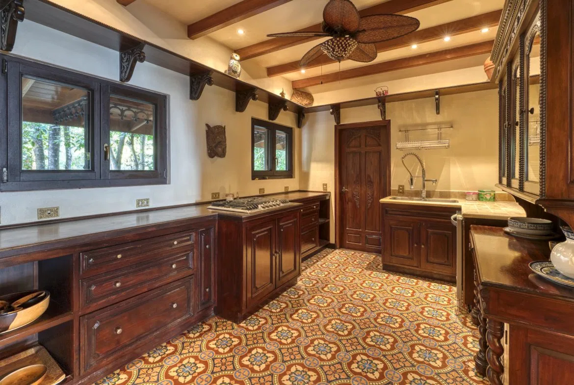 4 BEDROOM EUROPEAN STYLE HOME WITH STUNNING OCEAN VIEWS – 6.27 ACRES, photo 23