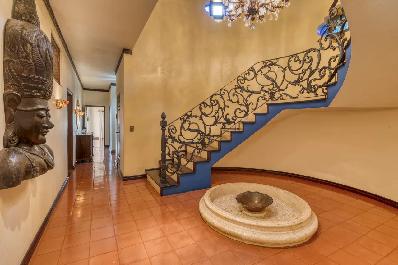 4 BEDROOM EUROPEAN STYLE HOME WITH STUNNING OCEAN VIEWS – 6.27 ACRES, photo 24