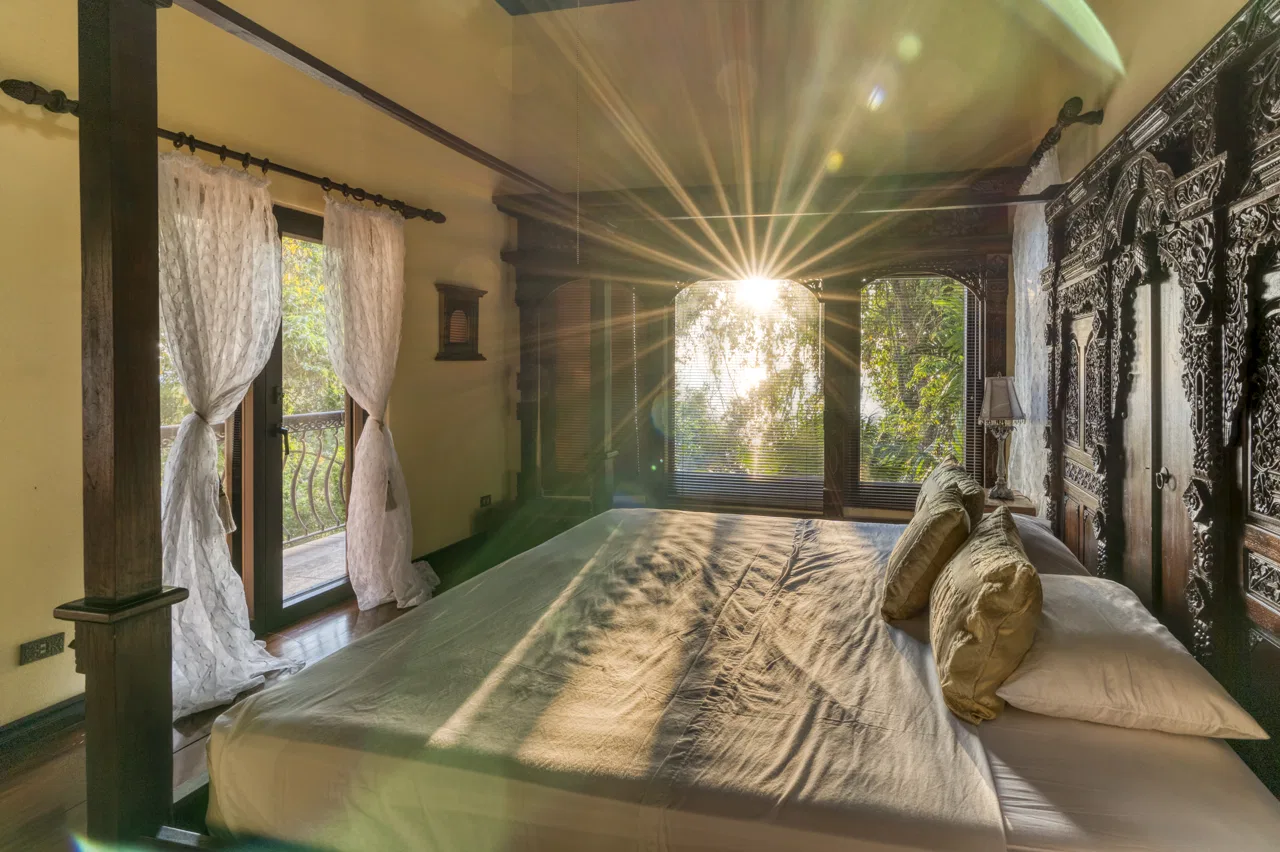4 BEDROOM EUROPEAN STYLE HOME WITH STUNNING OCEAN VIEWS – 6.27 ACRES, photo 4