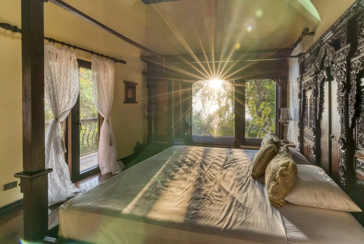 4 BEDROOM EUROPEAN STYLE HOME WITH STUNNING OCEAN VIEWS – 6.27 ACRES, photo 5