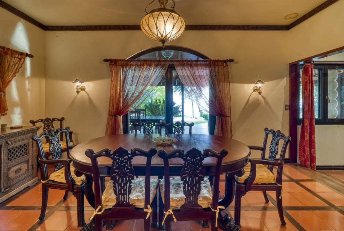 4 BEDROOM EUROPEAN STYLE HOME WITH STUNNING OCEAN VIEWS – 6.27 ACRES, photo 7
