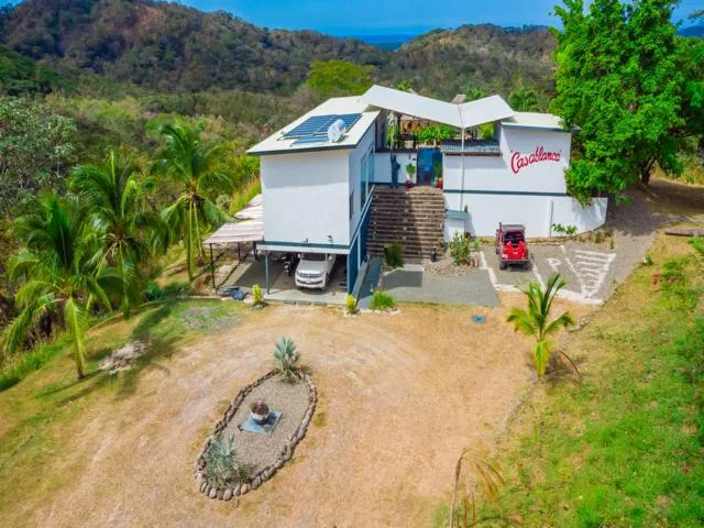 Casablanca – 2 Homes in a Private Resort, Playa Avellanas