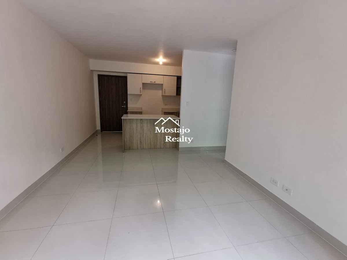 Alquiler de apartamento, Condominio San Nicolas de Bari, Santa Ana