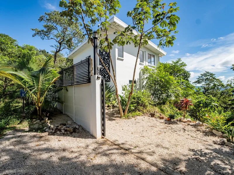 4 Bed Single Family Homes For Sale in Samara, photo 4