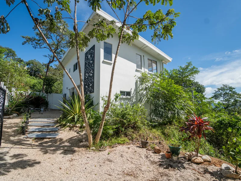 4 Bed Single Family Homes For Sale in Samara, photo 5
