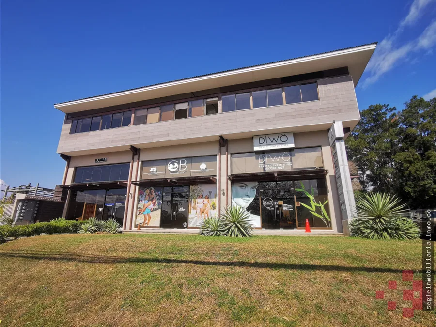 LOCAL COMERCIAL EN ALQUILER – TREJOS MONTEALEGRE, ESCAZÚ