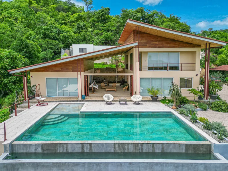 4 Bed Single Family Homes For Sale in Playa Potrero