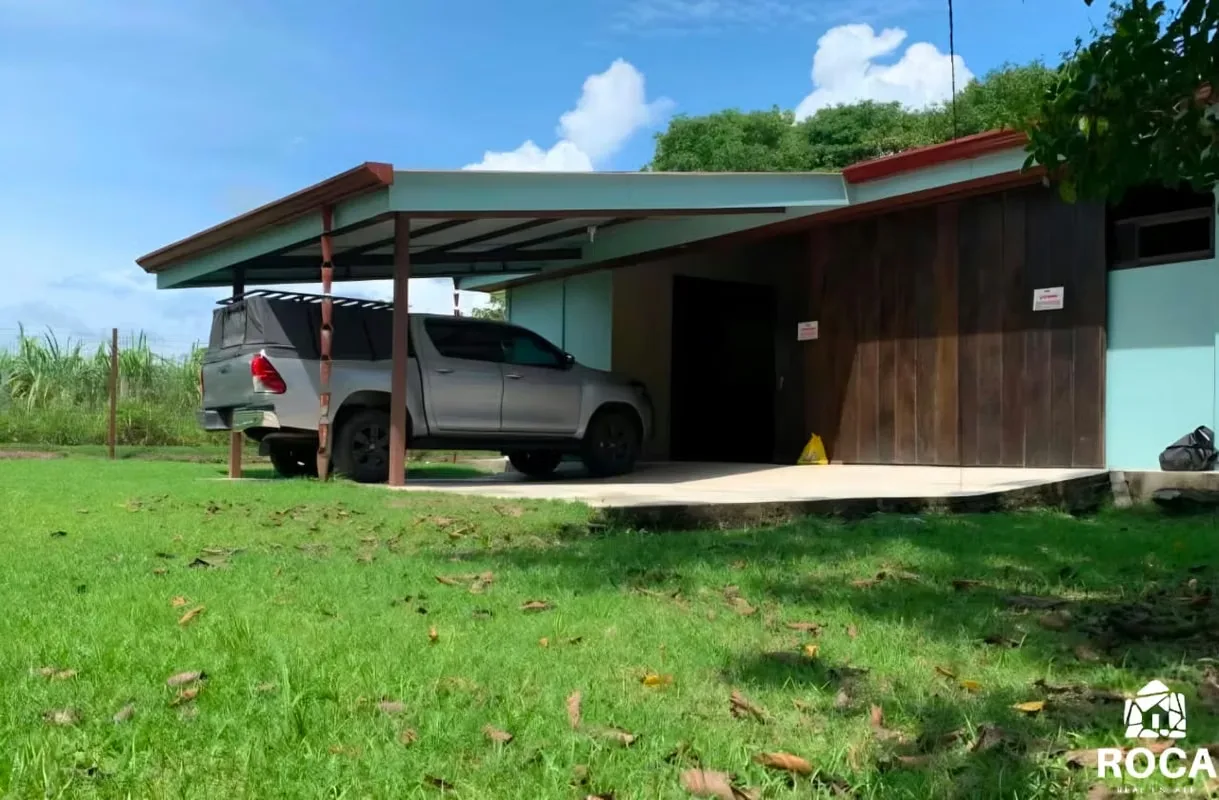 House for sale in Puerto Jimenez