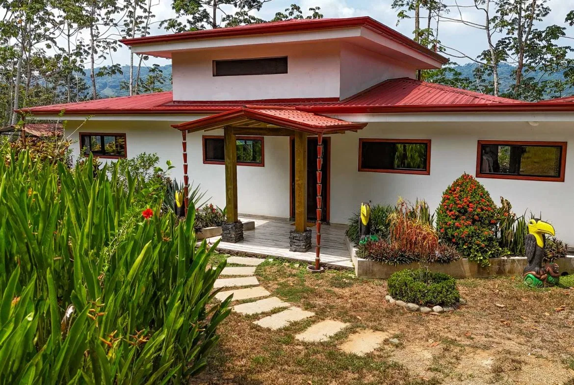 MOUNTAIN PROPERTY WITH A GUEST HOUSE WITH BEAUTIFUL VIEWS OF THE NATURE, IN BARU – 3.53 ACRES, photo 12