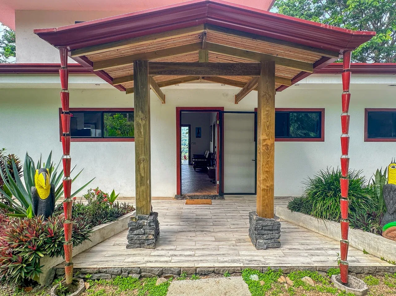 MOUNTAIN PROPERTY WITH A GUEST HOUSE WITH BEAUTIFUL VIEWS OF THE NATURE, IN BARU – 3.53 ACRES, photo 13