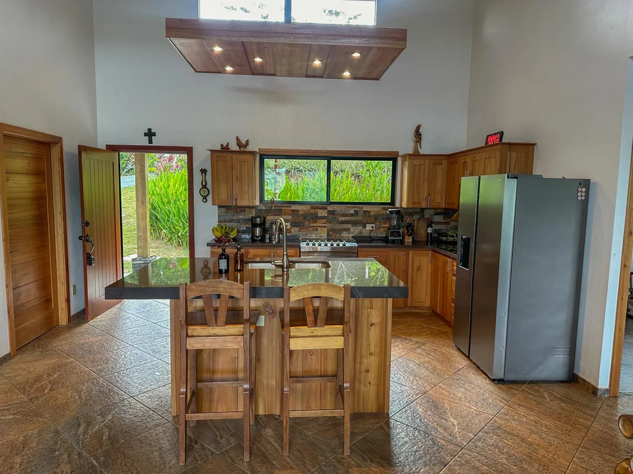 MOUNTAIN PROPERTY WITH A GUEST HOUSE WITH BEAUTIFUL VIEWS OF THE NATURE, IN BARU – 3.53 ACRES, photo 15