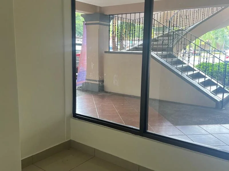 3 Bed Commercial To Rent in Belen