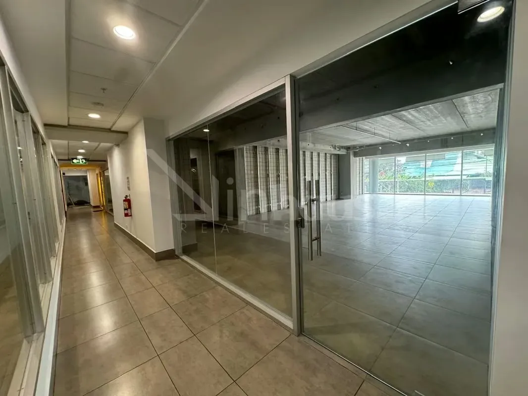 Spacious Office Spaces for Sale in Tower in Los Yoses, San Pedro, photo 6