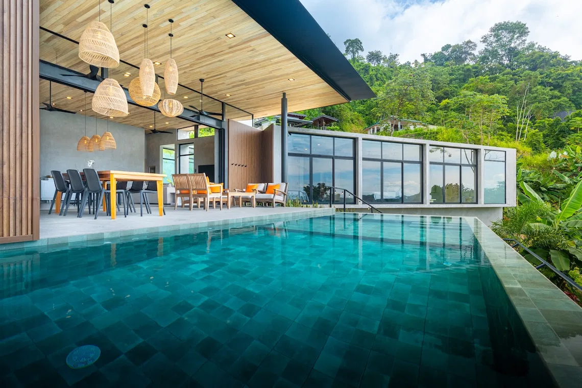 LUXURY PROPERTY WITH THREE BEDROOM AND PANORAMICS VALLEY VIEWS, IN OJOCHAL – 1.41 ACRES